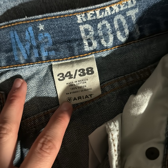 Men’s Ariat Jeans - Picture 6 of 8